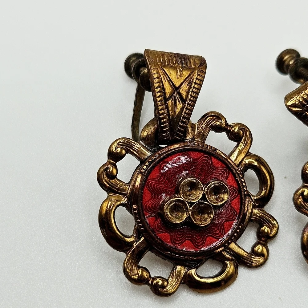 VINTAGE Victorian Style Gold Tone Dangle Earrings Screw Clip Back MCM